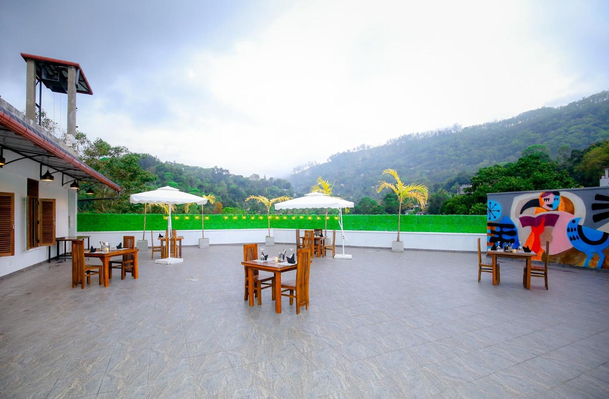 Crown Regency- Badulla Hotel Ngoại thất bức ảnh