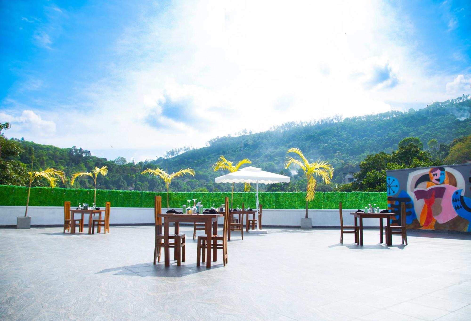 Crown Regency- Badulla Hotel Ngoại thất bức ảnh